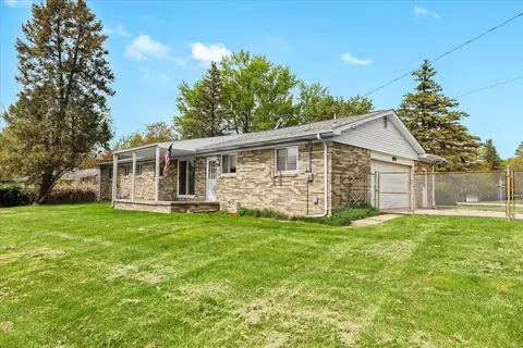 180 Meadowview Dr, Howell, MI 48843 photo 24