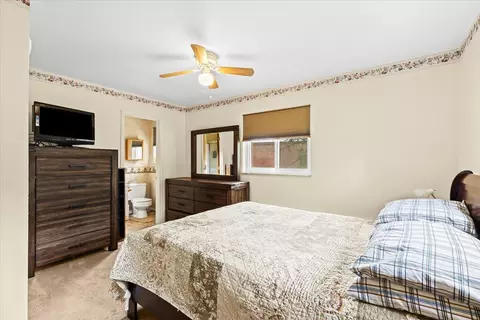 180 Meadowview Dr, Howell, MI 48843 photo 13