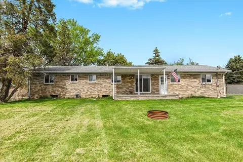 180 Meadowview Dr, Howell, MI 48843 photo 26
