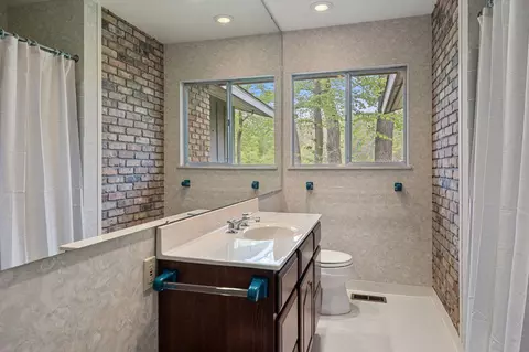2000 Bond St, Niles, MI 49120 photo 31