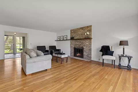 2000 Bond St, Niles, MI 49120 photo 9