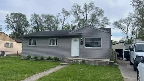 2696 Peachcrest St, Ypsilanti, MI 48198