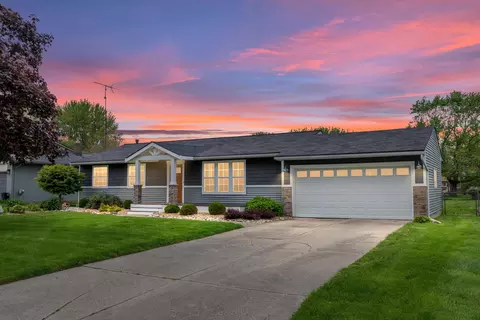 1337 Rollins St, Grand Blanc, MI 48439