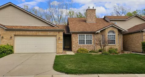 282 Cherry Hill Pointe Dr, Canton, MI 48187