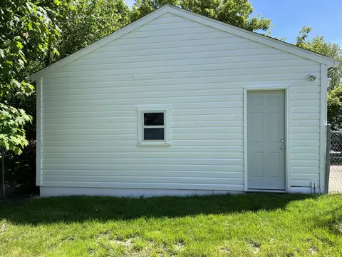841 Fleming Ave, Jackson, MI 49202 photo 3