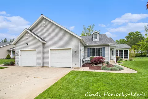 14907 Willow Brook Dr #1, Lake Odessa, MI 48849