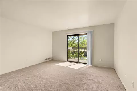 34673 Clarkson Dr E #77, Fraser, MI 48026 photo 4