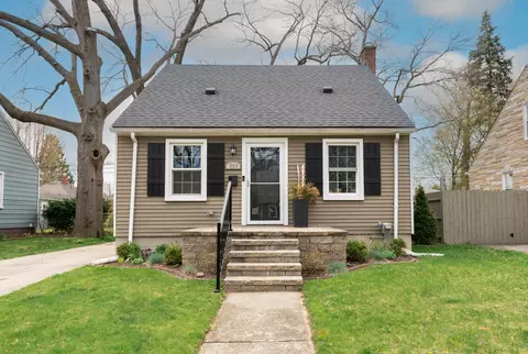 553 Flowerdale St, Ferndale, MI 48220