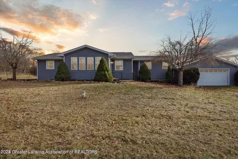 6715 Mcdonald Rd, Olivet, MI 49076