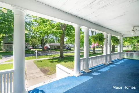 149 Main St, Saranac, MI 48881 photo 5