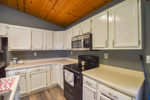 130 W Elm St, Reading, MI 49274 photo 5