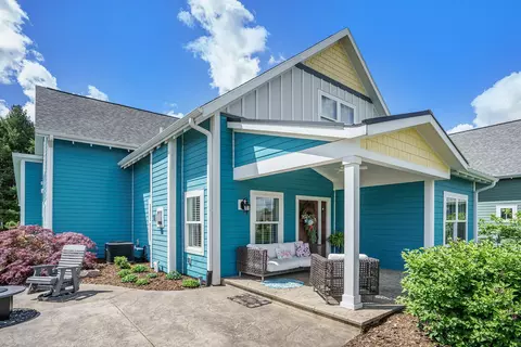8207 Thimbleweed Trl, Kalamazoo, MI 49009