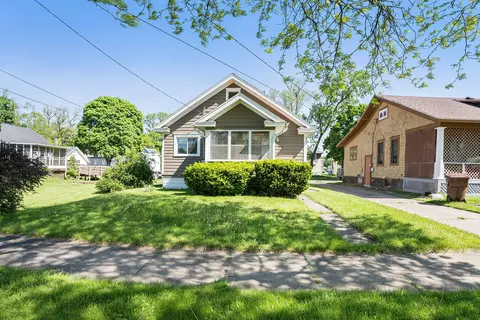 116 W Prospect St, Jackson, MI 49203 photo 2