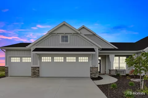 3767 Leenheer Dr #3, Grandville, MI 49418