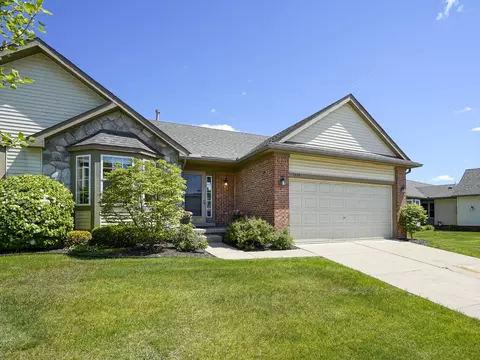1832 Wexford Dr, Ypsilanti, MI 48198