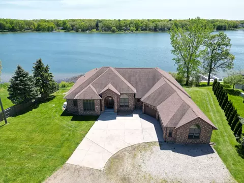 419 W X Y Ave, Vicksburg, MI 49097