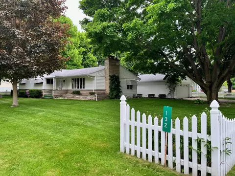 132 Sunset Blvd E, Battle Creek, MI 49017