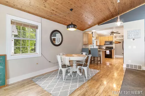 9630 Peninsula Dr, Grant, MI 49327 photo 30