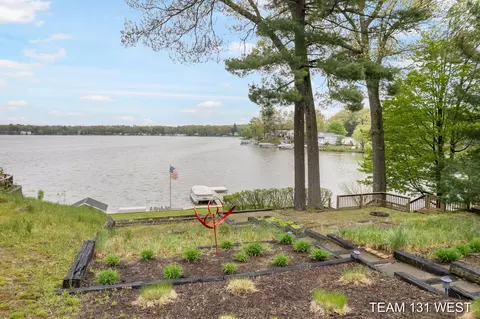 9630 Peninsula Dr, Grant, MI 49327 photo 13