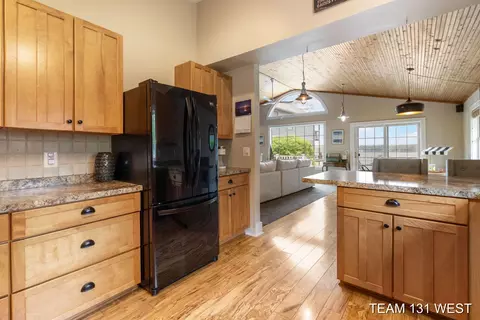 9630 Peninsula Dr, Grant, MI 49327 photo 36