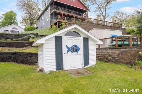 9630 Peninsula Dr, Grant, MI 49327 photo 15