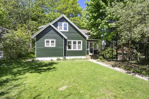 650 Whitman Ave, Holland, MI 49423