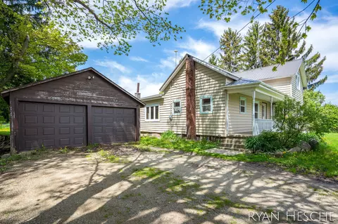 7572 Collins Rd, Fenwick, MI 48834 photo 9