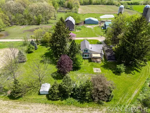 7572 Collins Rd, Fenwick, MI 48834 photo 5