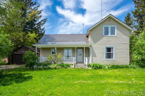 7572 Collins Rd, Fenwick, MI 48834 photo 8