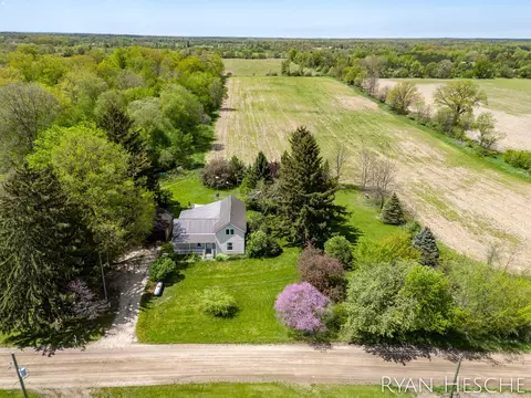 7572 Collins Rd, Fenwick, MI 48834 photo 3