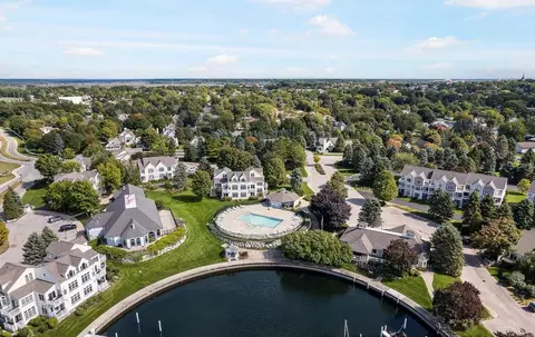 18 Marina Dr, Manistee, MI 49660 photo 4
