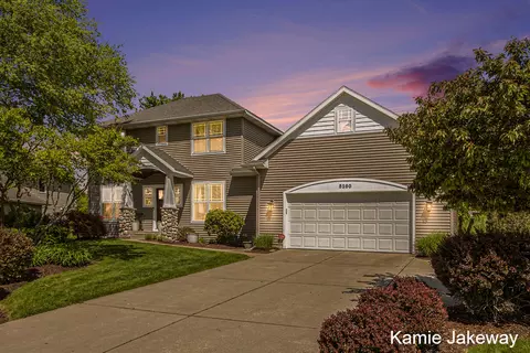 5260 S Silverstone Dr NE, Comstock Park, MI 49321