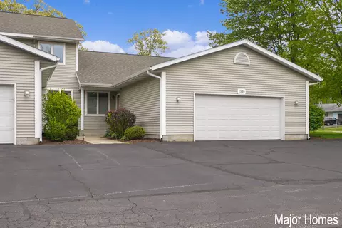 1340 W Norton Ave, Muskegon, MI 49441