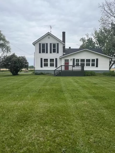 17378 W Kendaville Rd, Howard City, MI 49329