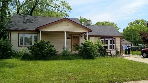 6635 Mcguire St, Taylor, MI 48180