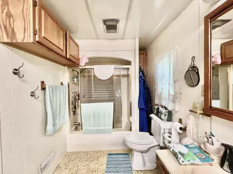 Bath - 7430 Frank Rd, Reading, MI 49274 photo 1 of 4