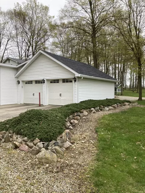 Exterior - 7430 Frank Rd, Reading, MI 49274 photo 17 of 41