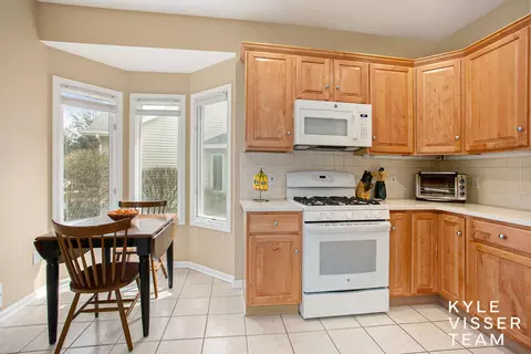 1133 Dogwood Meadows Dr SE, Ada, MI 49301 photo 5