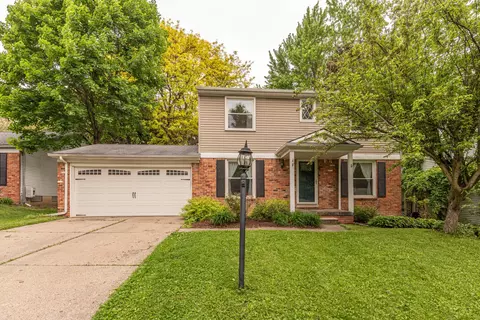 2442 Roanoake Dr, Ypsilanti, MI 48197