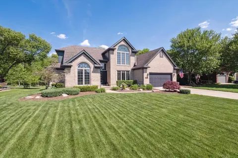 17640 E Northville Trl, Northville, MI 48168