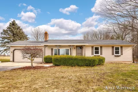 5588 Buttrick Ave SE, Alto, MI 49302