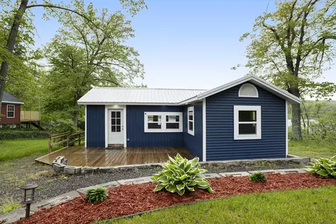 65 Centerline Ct, Newaygo, MI 49337