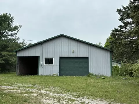 1039 W Hazel Rd, Hart, MI 49420