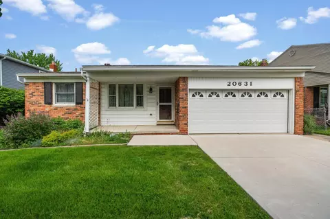 20631 Maplewood Ct, Riverview, MI 48193