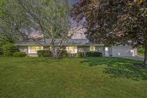 12964 Peck Ave, Sawyer, MI 49125