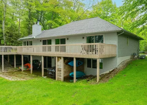 6041 Division St, Newaygo, MI 49337 photo 5