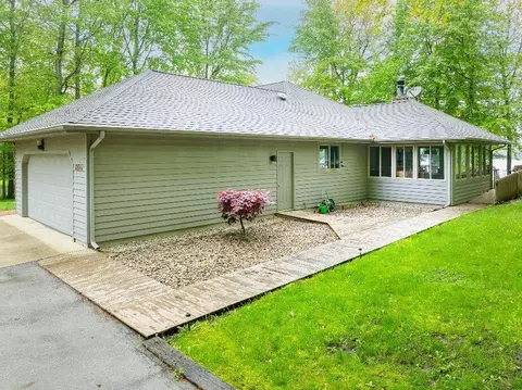 6041 Division St, Newaygo, MI 49337 photo 3