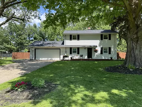 8369 Bluebird Ave, Richland, MI 49083