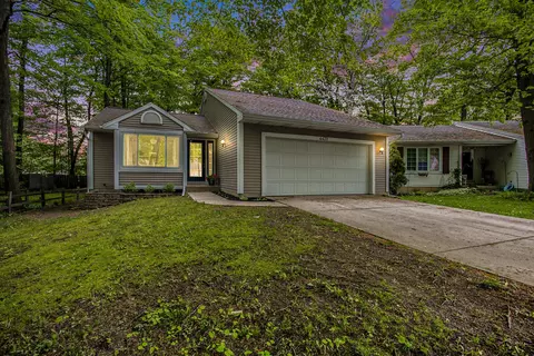 4439 Summertime Ct SE, Kentwood, MI 49508