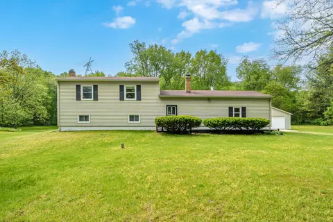 9810 E Ts Ave, Vicksburg, MI 49097